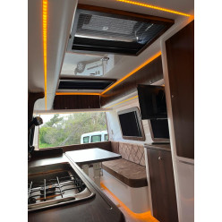 KARAVAN 2003 MODEL